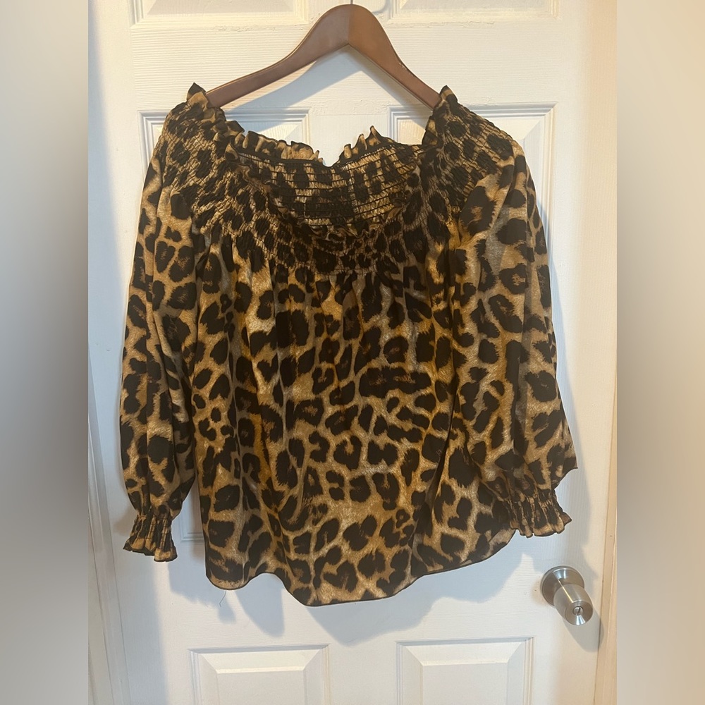 SOLD!!! SHEIN Top - Picture 4 of 5